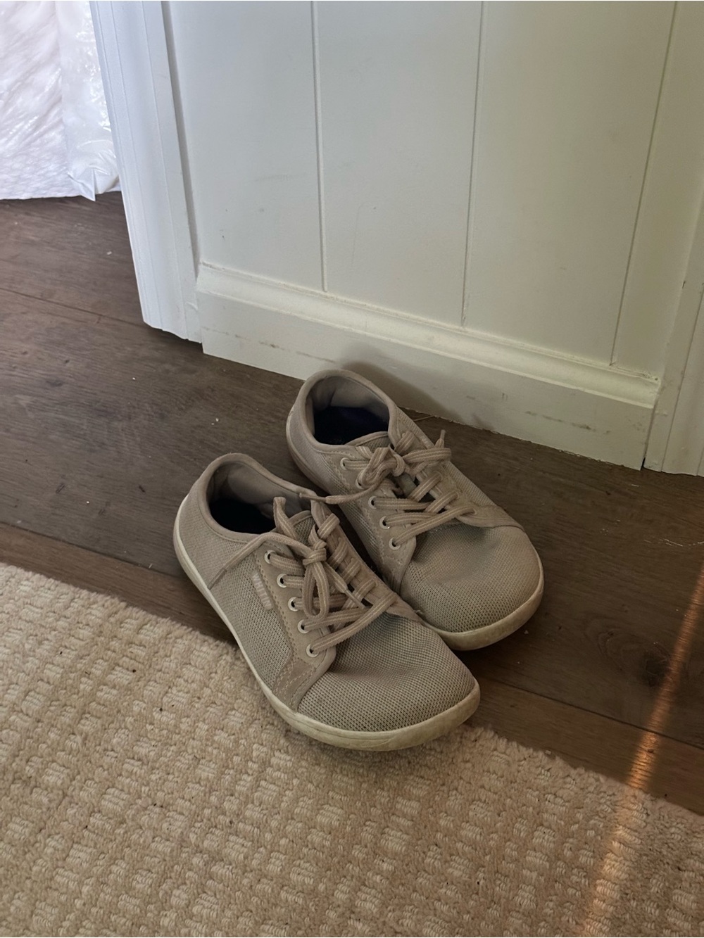Barefoot Style Sneakers